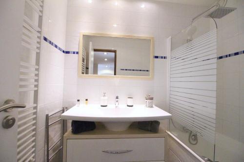 Short Appartement *